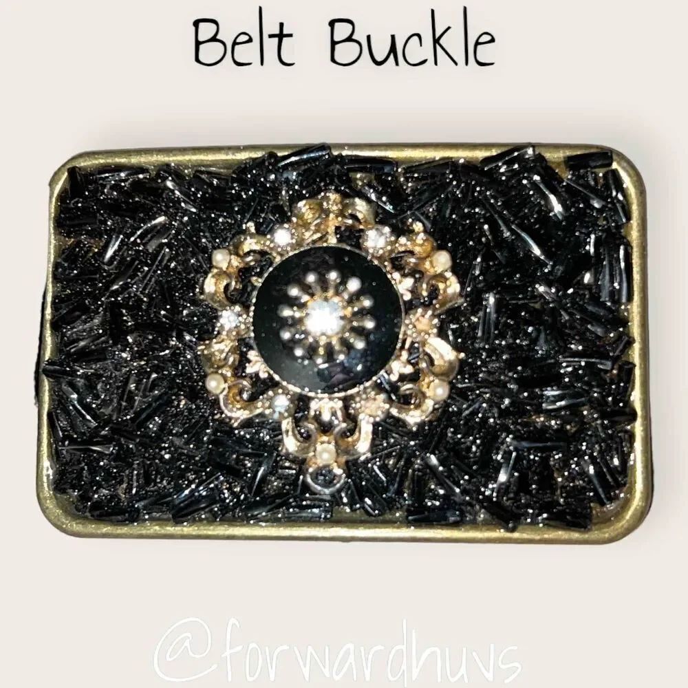 Large Belt Buckle NWT - Ladies - FUN